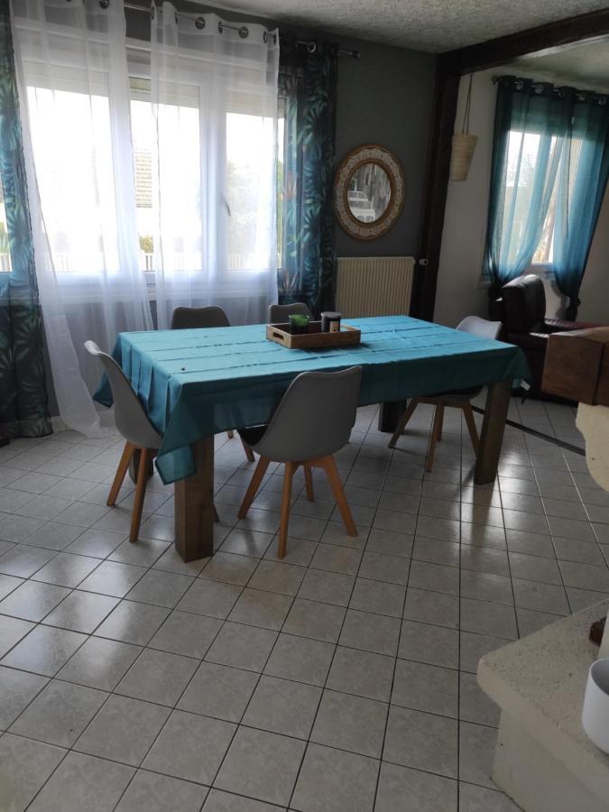 Maison De Village Avec Exterieur Oysonville Eksteriør billede