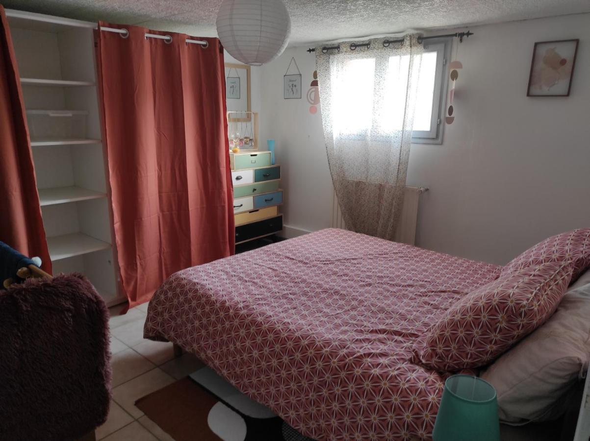 Maison De Village Avec Exterieur Oysonville Eksteriør billede