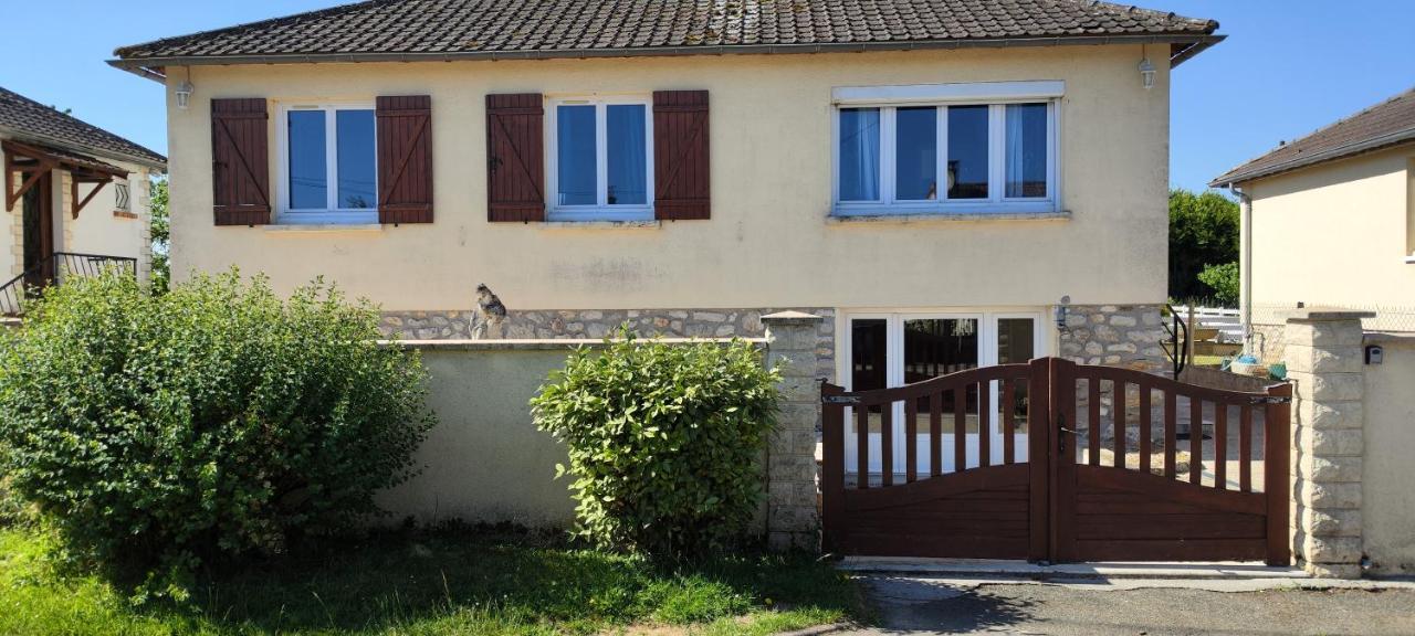 Maison De Village Avec Exterieur Oysonville Eksteriør billede