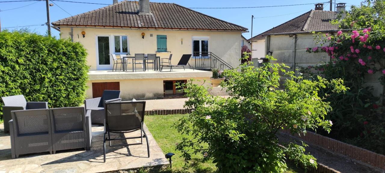 Maison De Village Avec Exterieur Oysonville Eksteriør billede